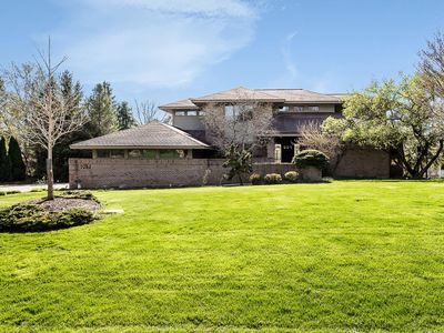 1052 Westview Way, Ann Arbor, MI, 48103