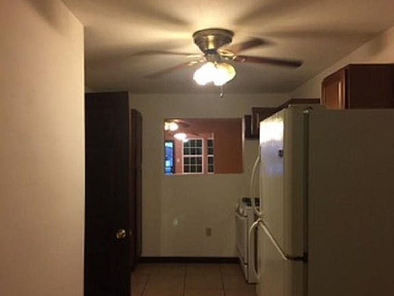 4th image of 3828 Louisa St