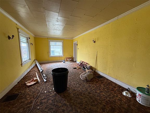 3rd image of 1809 Monroe St
