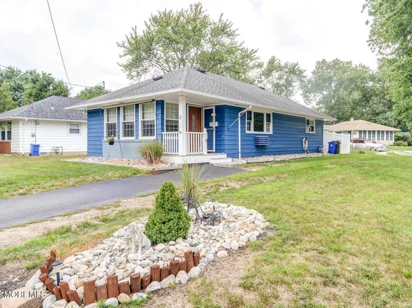 2 Catalina Court, Toms River, NJ 08753