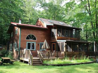 74 Circle Dr, Phoenicia, NY 12464