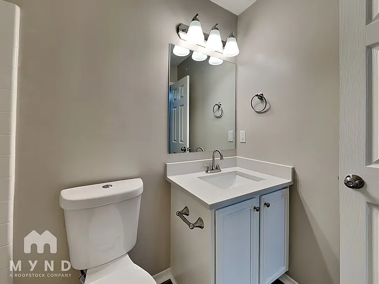 2838 Creekbend Dr — Photo 17