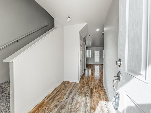 4th image of 5790 Vista Serena Way APT 103