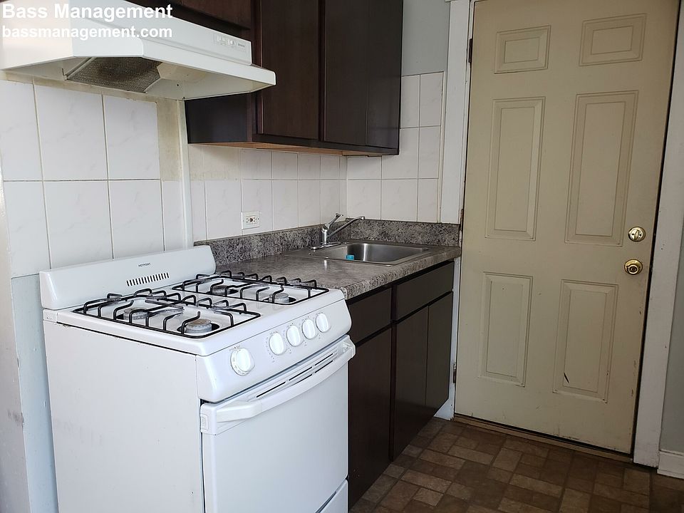 1st image of 4835 N Kimball Ave #H2