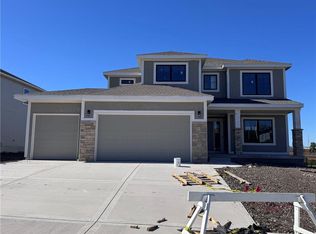 836 Reed Dr, Raymore, MO 64083
