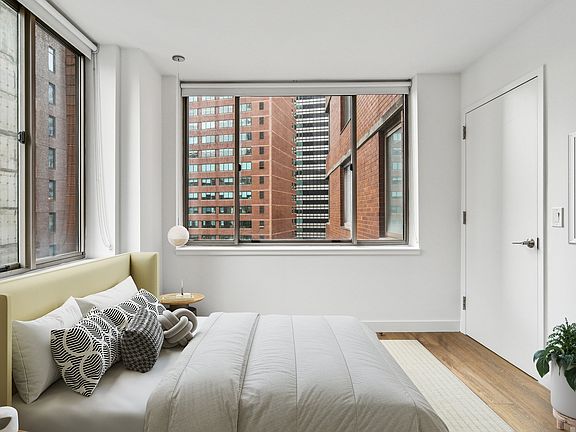 5th image of 15 Cliff St APT 14A