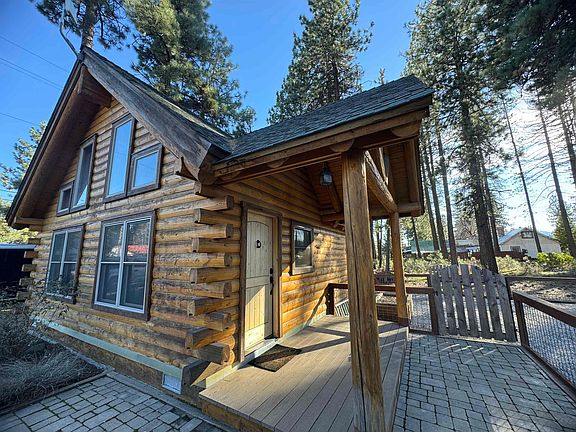 3rd image of 645 Main St