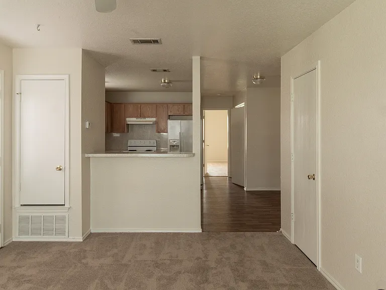 4101A Gus Dr — Photo 3