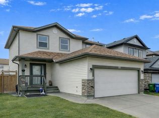515 N Stonegate Rd NW, Airdrie, AB T4B3A1