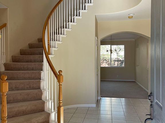 3rd image of 2335 Alamo Ct