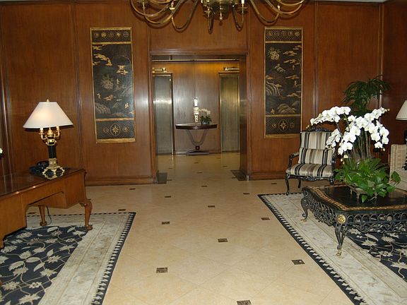 2nd image of 10550 Wilshire Blvd APT 401
