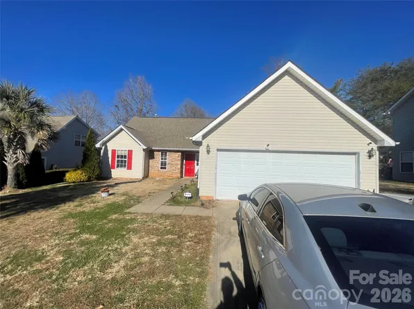 2660 Stagbuck Dr, Gastonia, NC 28052