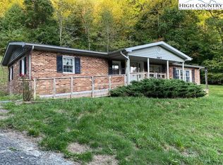 3667 Three Top Rd, Todd, NC 28684