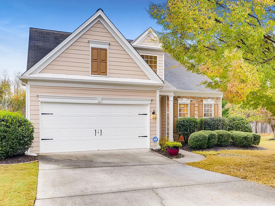 1st image of 321 Dexter Dr