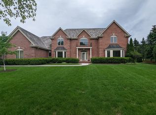 11400 N Justin Dr, Mequon, WI 53092