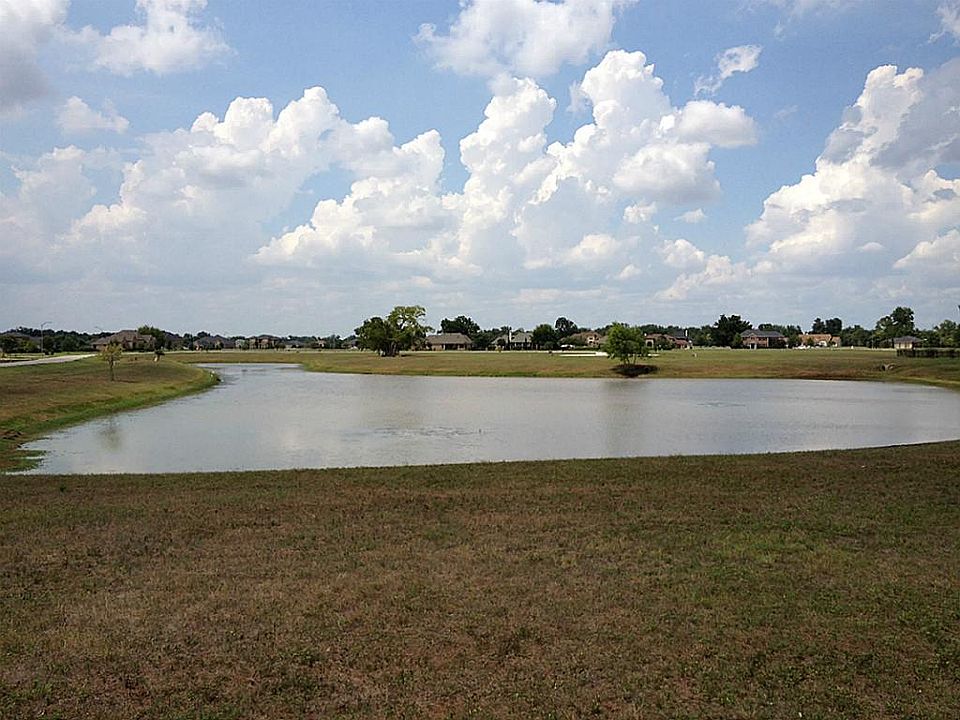 1st image of 3902 Lakes Of Mission Grove Blvd