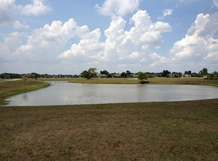 3902 Lakes Of Mission Grove Blvd, Richmond, TX 77406