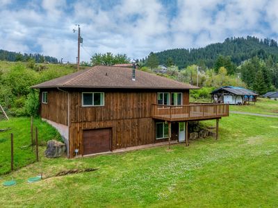 466 E Buck Creek Rd, Tidewater, OR, 97390