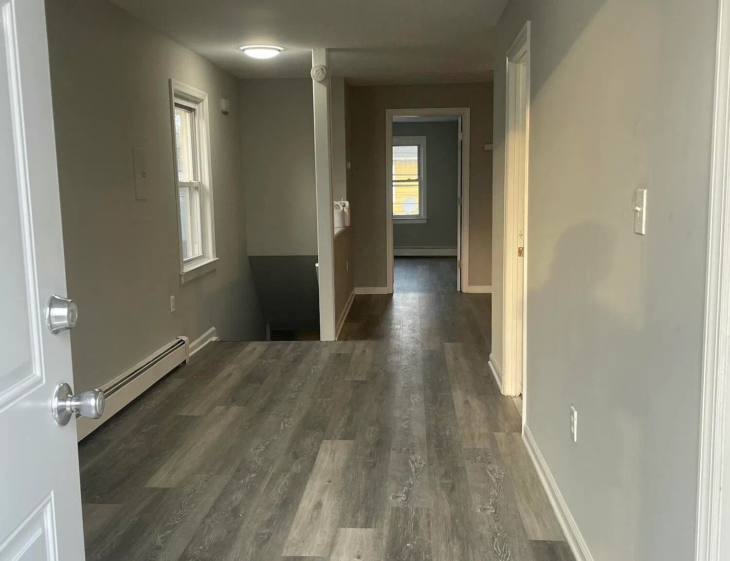 5 bed, 1944 sqft, $2,500 — Photo 4