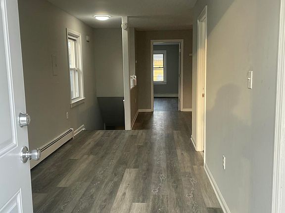 4th image of 54 4th Ave APT B