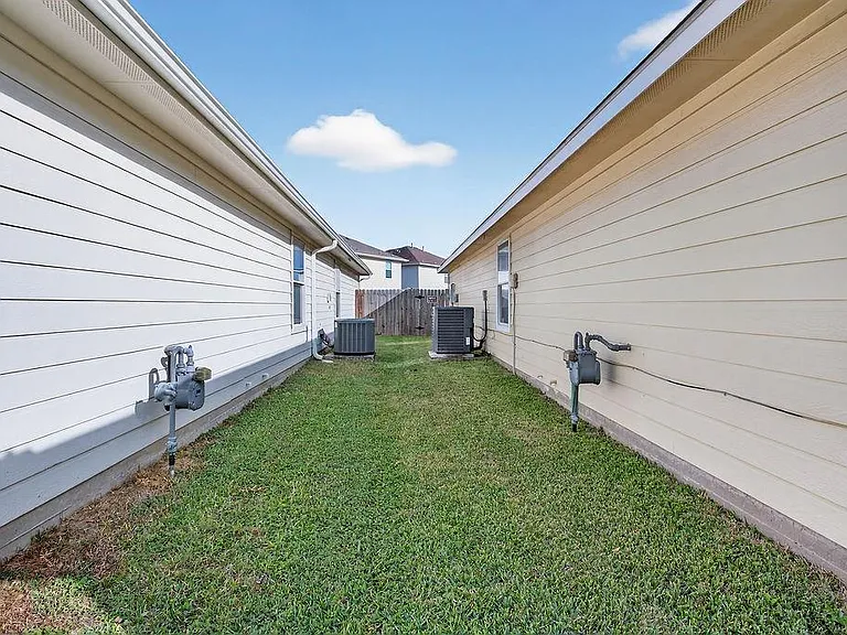 6706 Portlick Dr — Photo 6