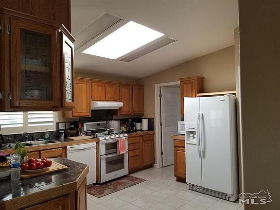 5th image of 3135 Elm St