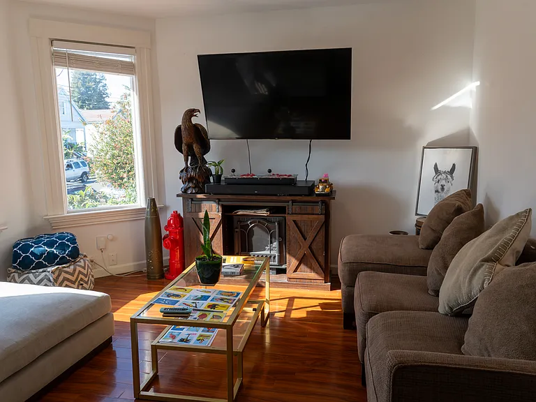 2604 26th Ave — Photo 7