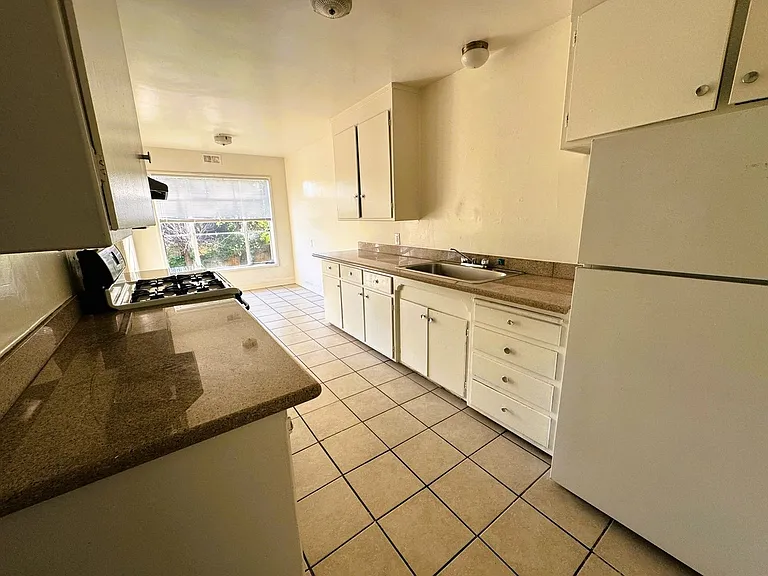 3105 High St — Photo 35