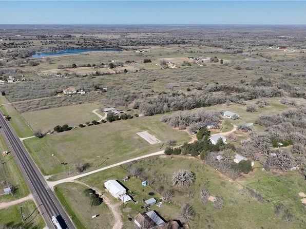 6899 Highway 79, Milano, TX 76556