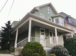 116 S Main St, Red Lion, PA 17356
