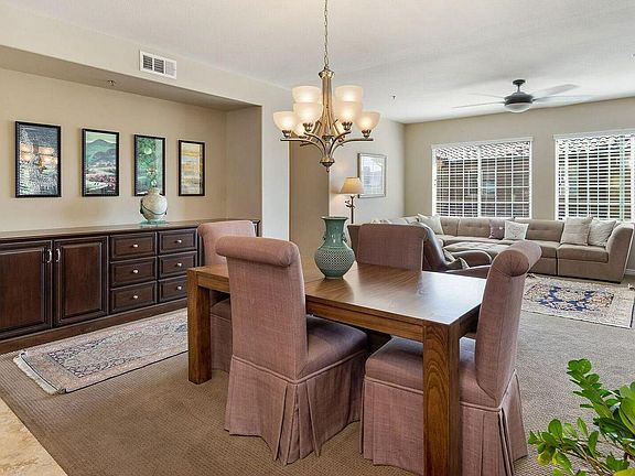 3rd image of 370 E Hilltop Way