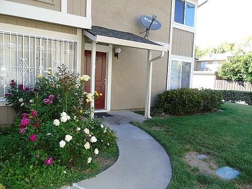 4th image of 2268 Warfield Way Unit D