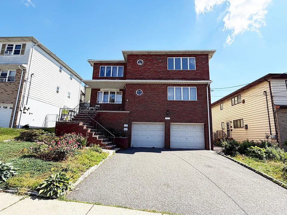 121 E Edsall Ave #2