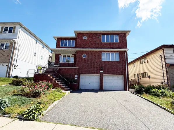 121 E Edsall Ave Floor 2, Palisades Park, NJ 07650
