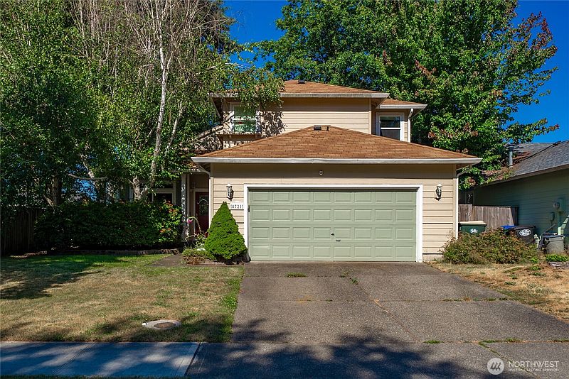 2nd image of 4721 Parkside Drive SE