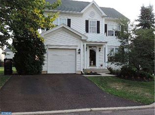 202 Horseshoe Rd, Schwenksville, PA 19473