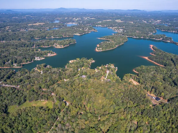 22 Virginia Key Dr, Union Hall, VA 24176