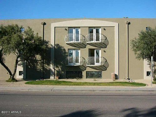 1st image of 724 E Devonshire Ave Unit 102