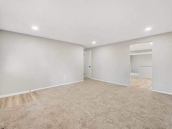 5th image of 2622 Forest Valley Dr