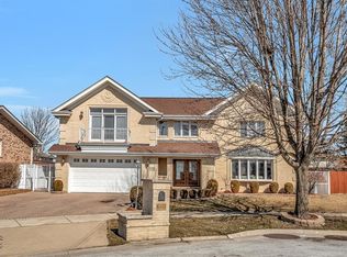 6300 Sara Ann Ln, Oak Forest, IL 60452