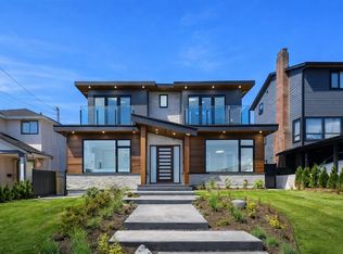 356 W 28th St, North Vancouver, BC