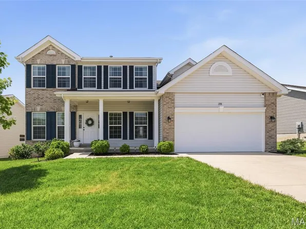 1358 Woodgrove Park Dr, Ofallon, MO 63366