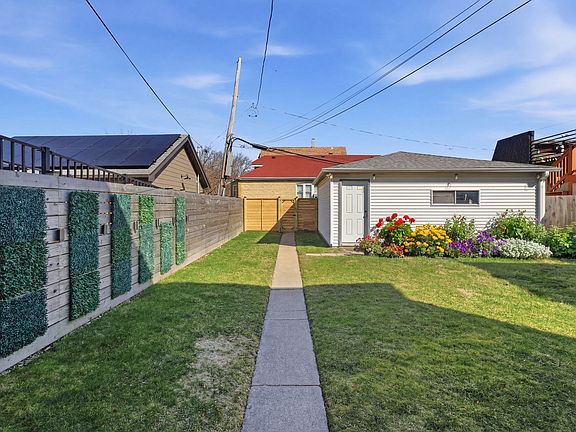 4th image of 4462 W Wilson Ave