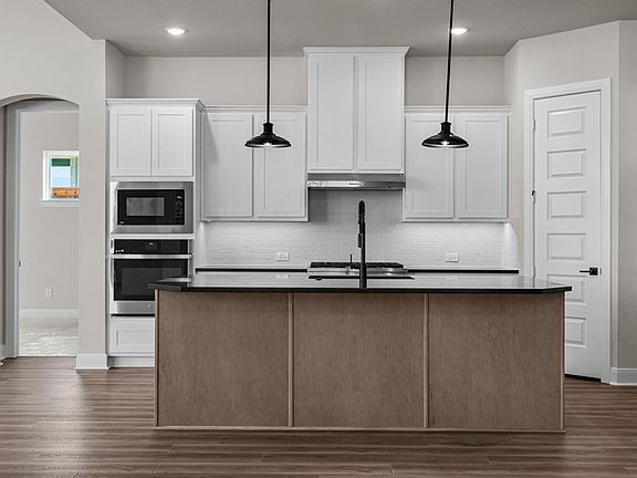 The Pin Oak - Kitchen