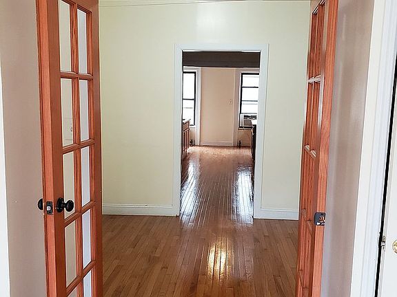 3rd image of 1585 2nd Ave APT 3B