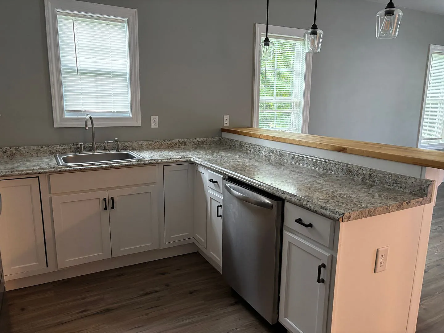 3 Br 2 Ba — Photo 3