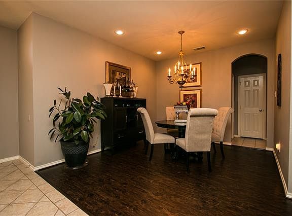4th image of 2721 Alpena Dr