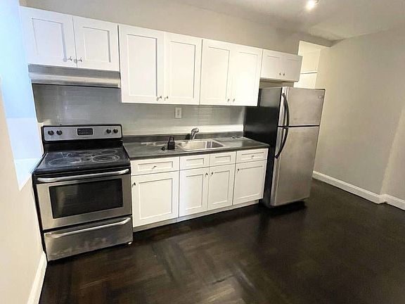 3rd image of 585 E 21st St #A2