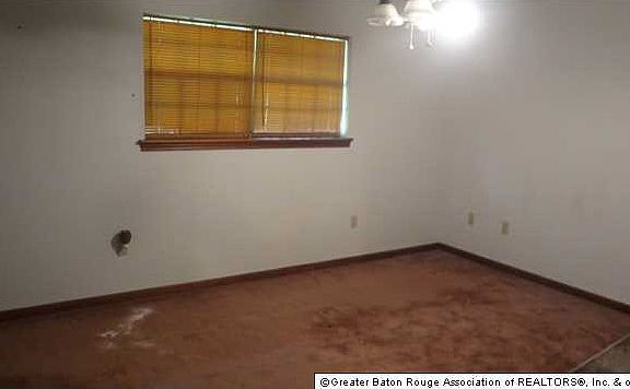 3rd image of 10647 Carmel Ave