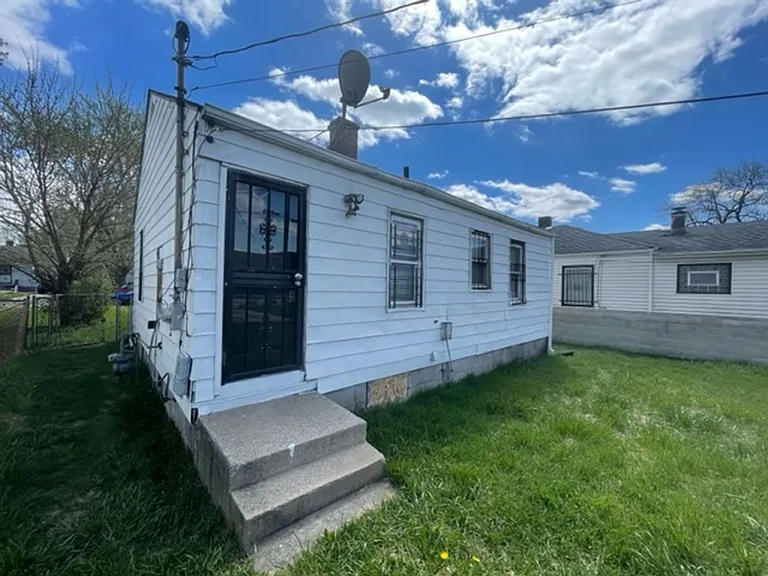 2378 Jackson St — Photo 14